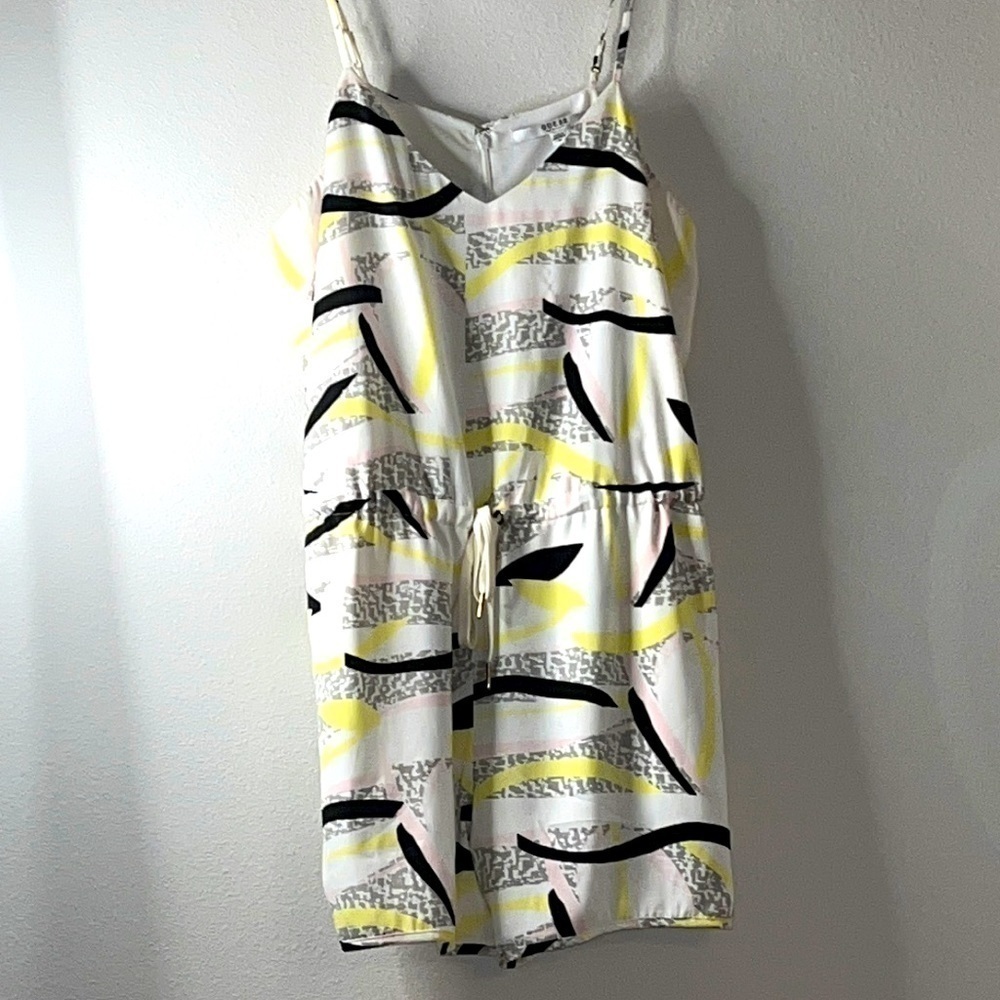 GUESS‎ Romper Sz XL spaghetti straps tie waist